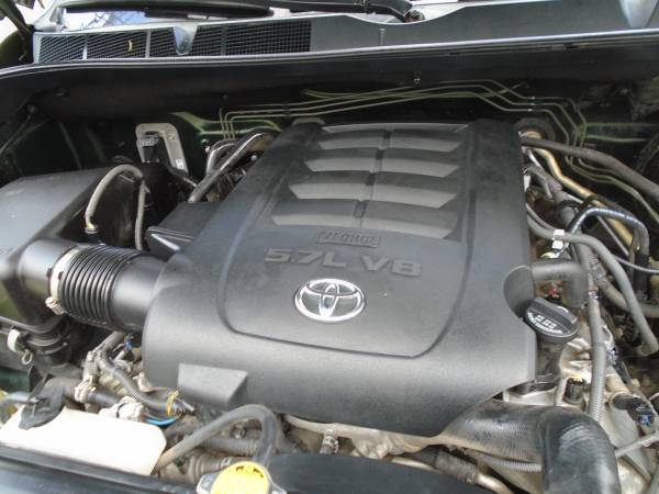 2011 Toyota Tundra 4x4 CREW-MAX 145k 2015 Tundra Double-Cab 4x4 for sale in Hickory, IL – photo 11