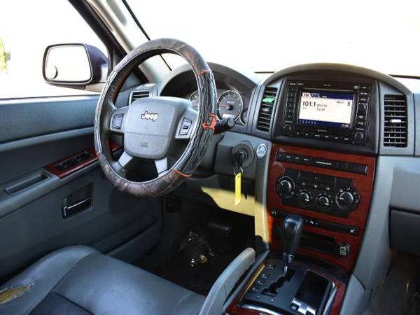 2005 Jeep Grand Cherokee 4dr Limited 4WD - cars & trucks - by dealer... for sale in Garden City, ID – photo 9