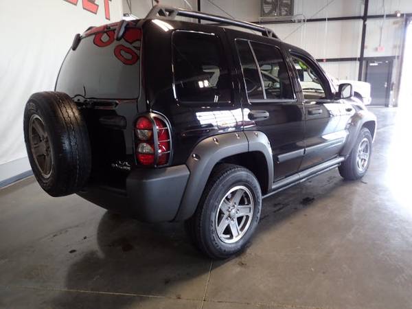 2005 Jeep Liberty Renegade 4WD 4dr SUV, Black for sale in Gretna, IA – photo 8