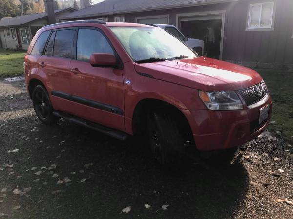 2008 Suzuki Grand Vitara 4WD V6 (Clean Title) - cars & trucks - by... for sale in Kelso, OR – photo 3