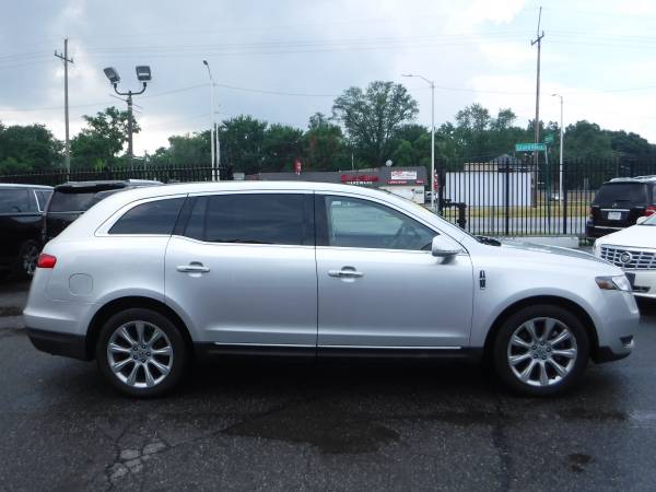 2014 LINCOLN MKT ECOBOOST**LIKE NEW**SUPER LOW MILES**FINANCING AVAILA for sale in Detroit, MI – photo 5