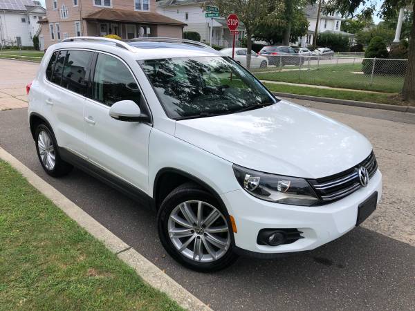 2014 Volkswagen Tiguan SEL, loaded, Like New, One Owner, NO FEES - cars for sale in Rosedale, NY – photo 2