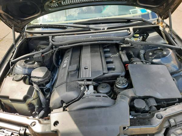 2001 BMW E46 325xi AWD Runs Great, Clean 2 5l V6 Automatic - cars & for sale in Philadelphia, PA – photo 11