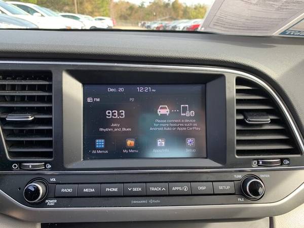 2018 Hyundai Elantra SE - 11273 - cars & trucks - by owner - vehicle... for sale in Slidell, LA – photo 4