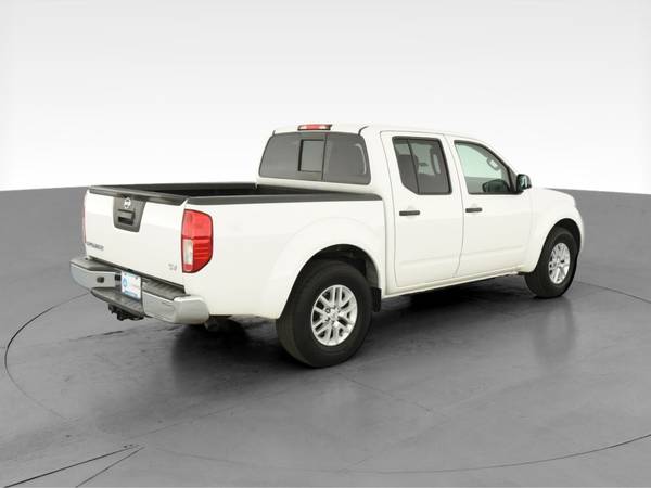 2016 Nissan Frontier Crew Cab SV Pickup 4D 5 ft pickup White -... for sale in Lewisville, TX – photo 11
