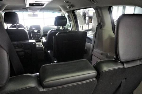 2014 Chrysler Town & Country Touring Passenger Van for sale in Portland, OR – photo 14