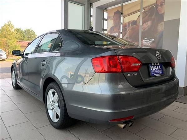 2013 VW JETTA TDI HEATED SEATS/BLUETOOTH/POWER SUNROOF/ MANUAL TRANS for sale in Green Bay, WI – photo 4