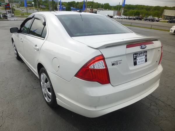 2010 Ford Fusion SE - - by dealer - vehicle automotive for sale in Ringgold, TN – photo 2