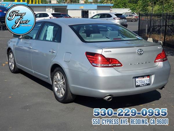 2006 Toyota Avalon Limited V6, 20/28 MPG LEATHER/MOON RO for sale in Redding, CA – photo 2