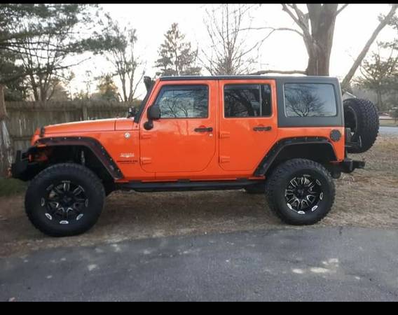 2013 Unlimited Jeep Wrangler Sahara - cars & trucks - by owner -... for sale in Clayton, DE – photo 2