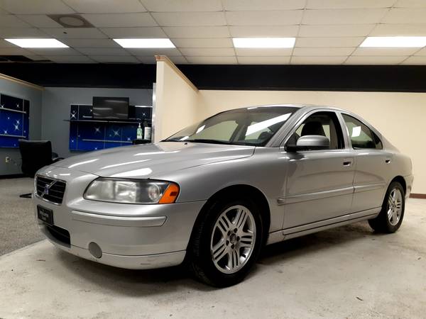 2006 Volvo S60....NICE....FULLY LOADED!!... - cars & trucks - by... for sale in Decatur, GA – photo 2