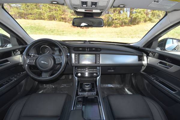 2017 *Jaguar* *XF* *35t Premium AWD* Ultimate Black - cars & trucks... for sale in Gardendale, AL – photo 12