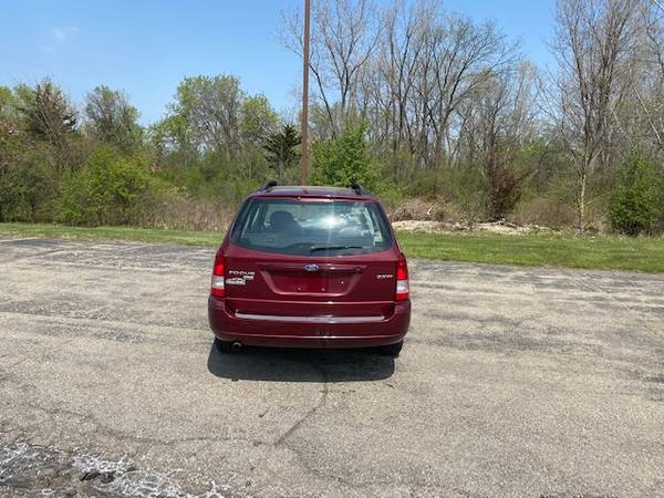 2006 Ford Focus Wagon ZXW SE - - by dealer - vehicle for sale in Grand Blanc, MI – photo 6