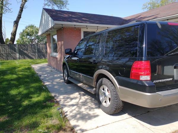 2005 Ford Expedition V8 5 4 Triton for sale in Prospect Heights, IL – photo 2
