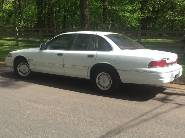 1993 Ford Crown Victoria 43k miles for sale in Plainfield, NJ – photo 4