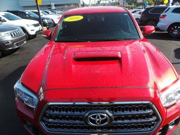2016 Toyota Tacoma TRD Sport - cars & trucks - by dealer - vehicle... for sale in Wilmington, DE – photo 5