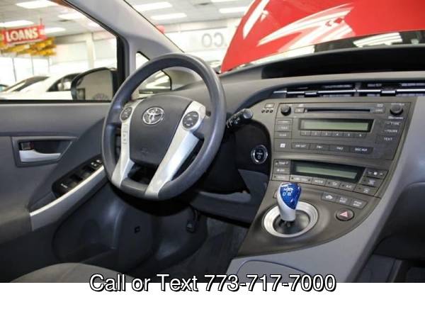 2010 Toyota Prius III 4dr Hatchback - cars & trucks - by dealer -... for sale in Chicago, IL – photo 15