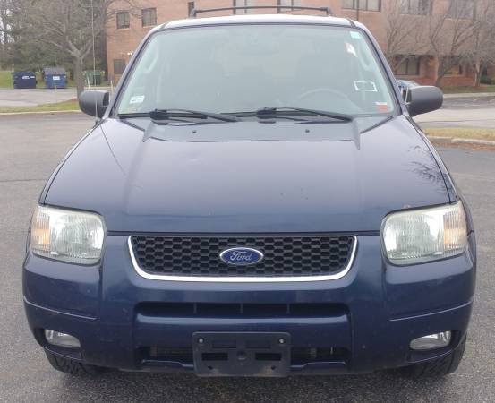 NICE 2004 FORD ESCAPE LTD AWD LOADED LEATHER ROOF 154000 MI. NO... for sale in Rochester , NY – photo 2