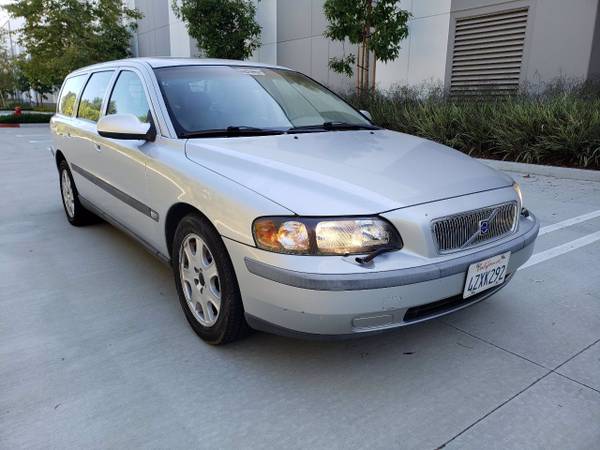 2002 Volvo V70 2.4T Clean Title - cars & trucks - by dealer -... for sale in La Habra, CA – photo 4