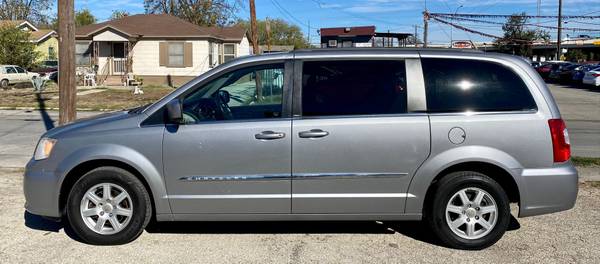 2013 CHRYSLER TOWN & COUNTRY - cars & trucks - by dealer - vehicle... for sale in San Antonio, TX – photo 3