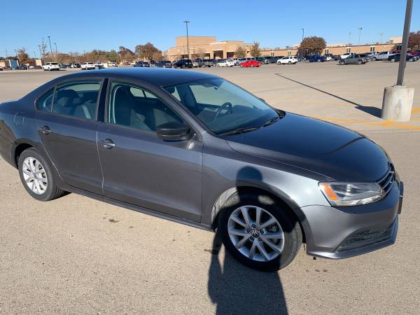 Nice 2015 Volkswagen Jetta - cars & trucks - by owner - vehicle... for sale in Lubbock, TX – photo 4