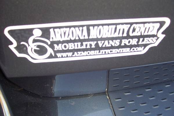 2011 Chrysler Town & Country Touring Wheelchair Handicap Mobility Van for sale in Phoenix, AZ – photo 15