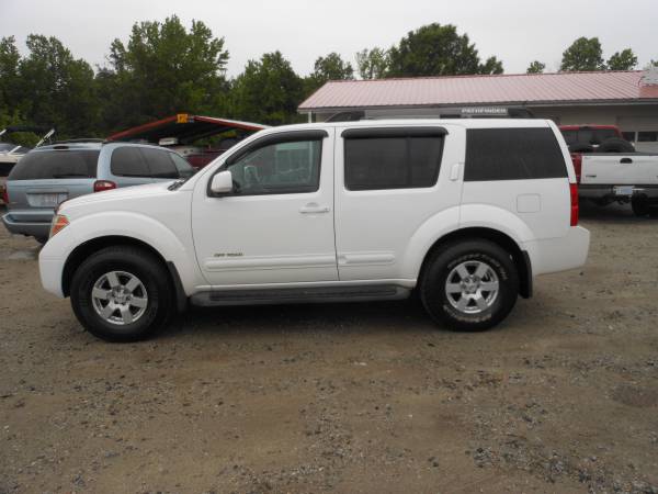 2005 Nissan Pathfinder - - by dealer - vehicle for sale in Thomasville, NC 27360, NC – photo 5