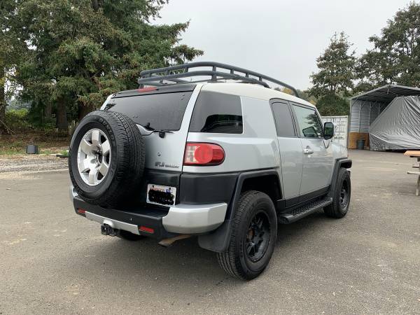 2007 Toyota Fj Cruiser - cars & trucks - by dealer - vehicle... for sale in Vancouver, OR – photo 16