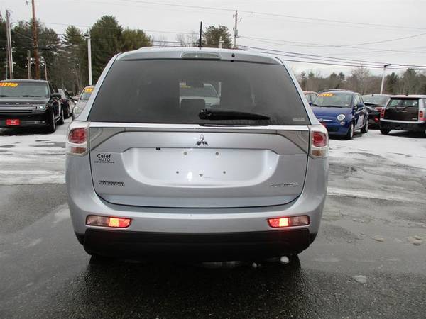 2014 Mitsubishi Outlander SE S-AWC - - by dealer for sale in Somersworth , NH – photo 6
