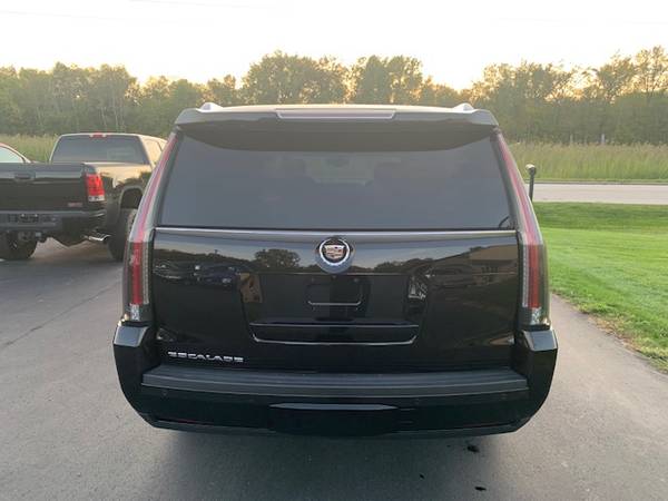 2015 Cadillac Escalade ESV! 4WD! Bckup Cam! Htd Lthr! Nav! New Tires! for sale in Suamico, WI – photo 5