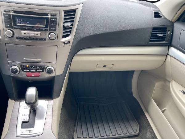 2013 Subaru Outback Premium 2 5i AWD Heated Seats Clean Title WOW for sale in Cottage Grove, WI – photo 23