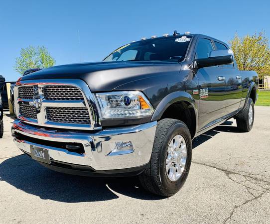 2018 Ram 2500 Laramie Crew Cab 4x4 - - by dealer for sale in Green Bay, WI – photo 8