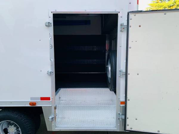 2008 CHEVROLET EXPRESS G3500 CUTAWAY 12FT.BOX TRUCK WITH LIFT**SALE** for sale in Portland, WA – photo 15