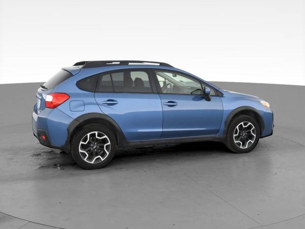2016 Subaru Crosstrek 2.0i Premium Sport Utility 4D hatchback Blue -... for sale in Van Nuys, CA – photo 12