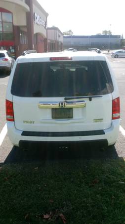 2010 Honda Pilot Touring 75K Miles - cars & trucks - by owner -... for sale in Wethersfield, CT – photo 3