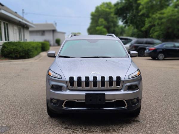 🔥 2016 Jeep Cherokee 4WD Limited (ALL CREDIT APPROVED) - cars &... for sale in Cottage Grove, MN – photo 2