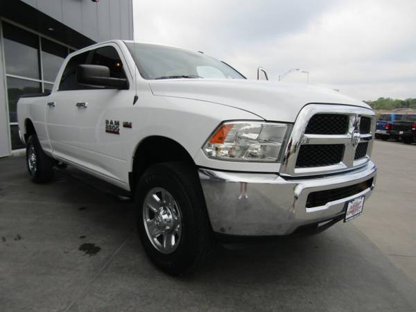 2015 Ram 2500 4WD Crew Cab 149 SLT Bright Whit for sale in Omaha, NE – photo 9