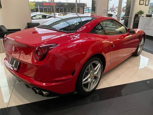 2017 Ferrari California T Convertible Convertible for sale in Bellingham, WA – photo 6