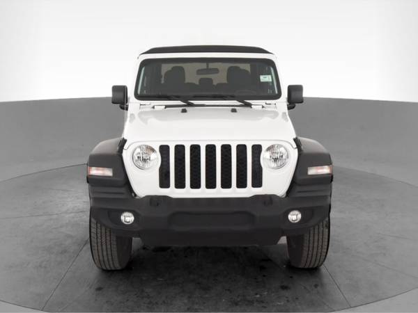 2020 Jeep Gladiator Sport Pickup 4D 5 ft pickup White - FINANCE... for sale in Lewisville, TX – photo 17