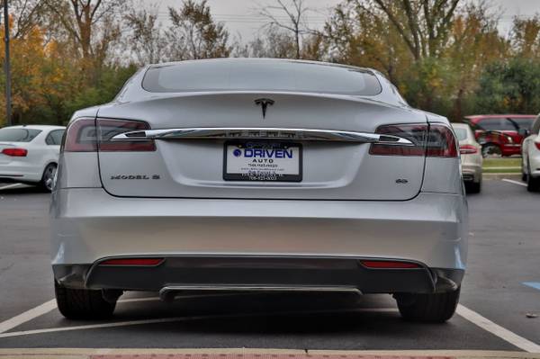 2013 Tesla Model S 4dr Sedan Silver Metallic for sale in Oak Forest, IL – photo 5
