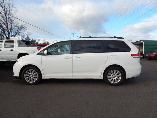 2011 Toyota Sienna LE Minivan 4D for sale in Eugene, OR – photo 6