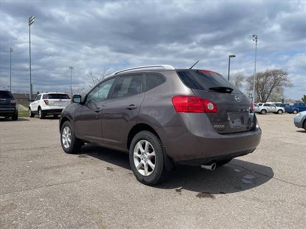 2009 Nissan Rogue SL - wagon - - by dealer - vehicle for sale in Fenton, MI – photo 14