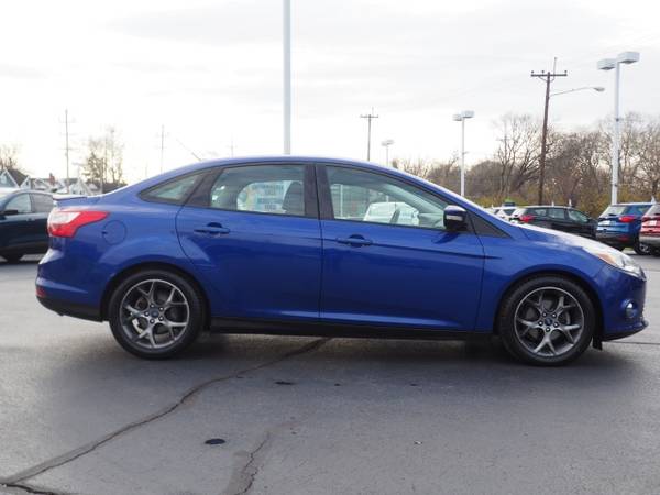 2014 Ford Focus SE - cars & trucks - by dealer - vehicle automotive... for sale in Middletown, OH – photo 6