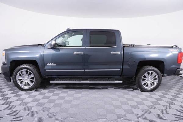 2017 Chevrolet Silverado 1500 Graphite Metallic *PRICED TO SELL SOON!* for sale in Eugene, OR – photo 13