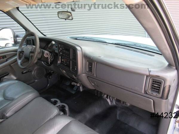 2006 Chevrolet 3500 DRW REGULAR CAB WHITE INTERNET SPECIAL! - cars &... for sale in Grand Prairie, TX – photo 18