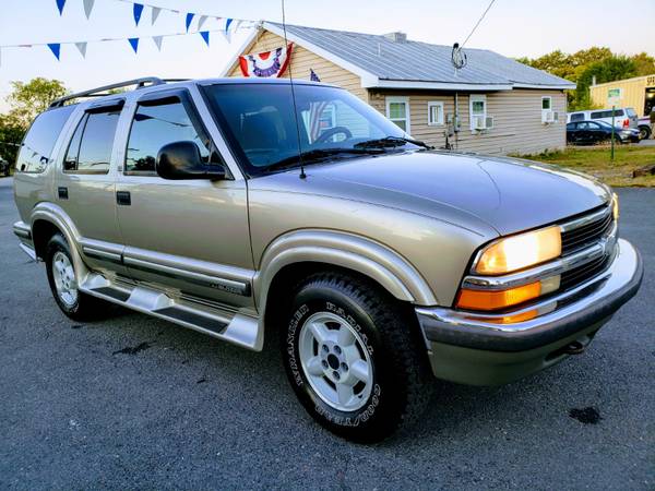 1998 CHEVY BLAZER, 4X4, EXCELLENT CONDITION+ FREE 3 MONTHS WARRANTY! for sale in Front Royal, VA – photo 3