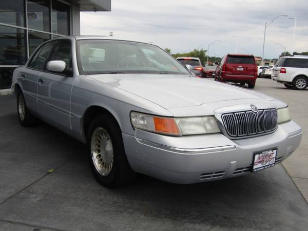 2000 *Mercury* *Grand Marquis* *LS* - cars & trucks - by dealer -... for sale in Council Bluffs, NE – photo 8