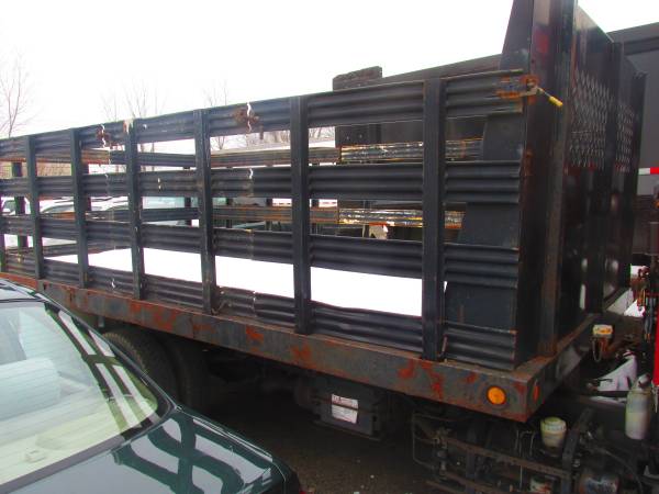 rack body2000 isusu 16 ft with 2500lb liftgate diesel for sale in Johnston, RI – photo 3