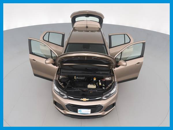 2018 Chevy Chevrolet Trax LS Sport Utility 4D hatchback Beige for sale in Charleston, SC – photo 9
