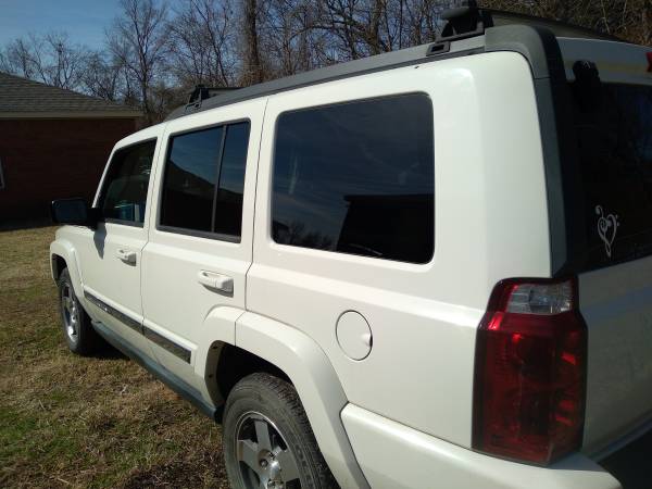 Jeep Commander for sale in Fayetteville, AR – photo 3
